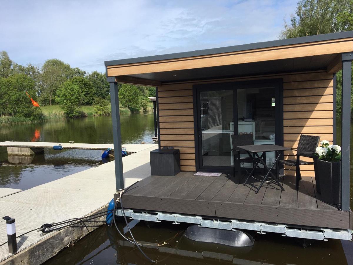 Hausboot Resort Nordseekueste Wilhelmshaven Ngoại thất bức ảnh