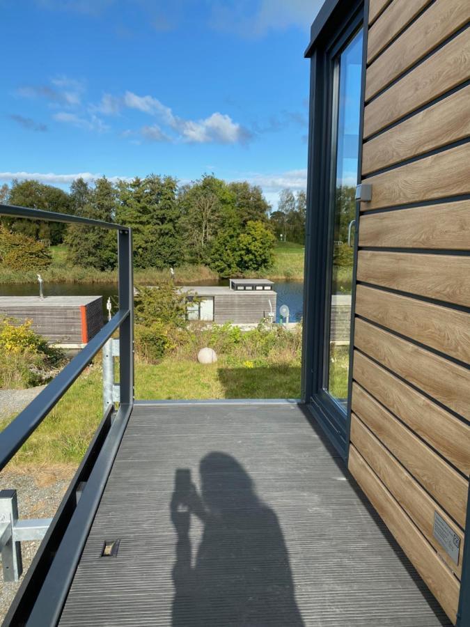 Hausboot Resort Nordseekueste Wilhelmshaven Ngoại thất bức ảnh