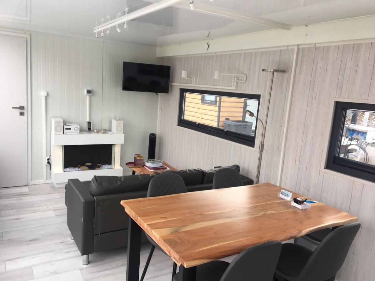 Hausboot Resort Nordseekueste Wilhelmshaven Ngoại thất bức ảnh