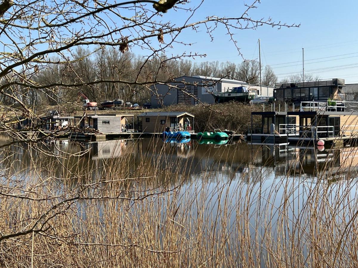 Hausboot Resort Nordseekueste Wilhelmshaven Ngoại thất bức ảnh