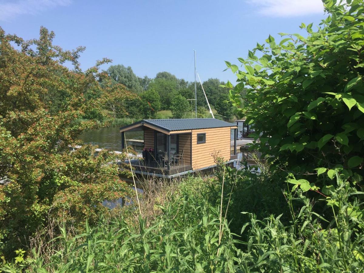 Hausboot Resort Nordseekueste Wilhelmshaven Ngoại thất bức ảnh